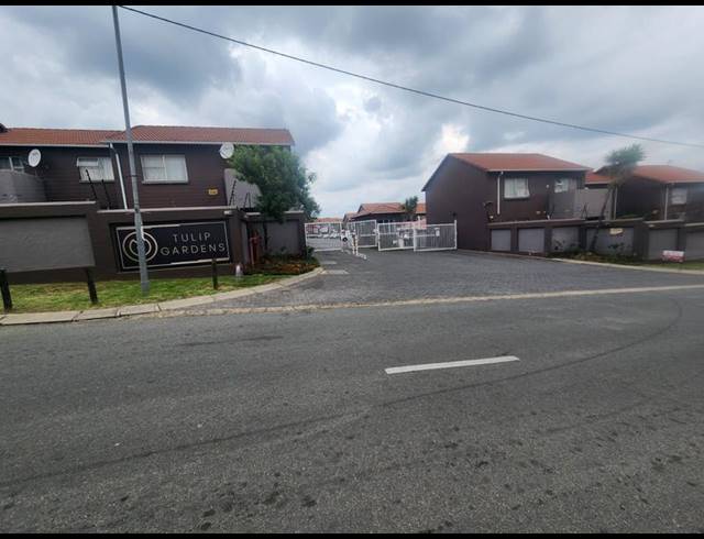 3 BEDROOM APARTMENT FOR SALE IN VORNA VALLEY